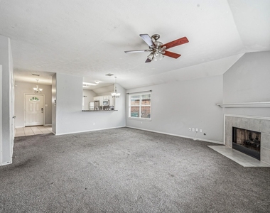 7107 Piney Meadow Court - Photo Thumbnail 8