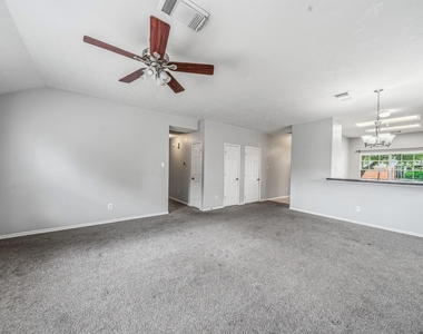 7107 Piney Meadow Court - Photo Thumbnail 9