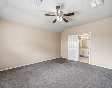 7107 Piney Meadow Court - Photo Thumbnail 11