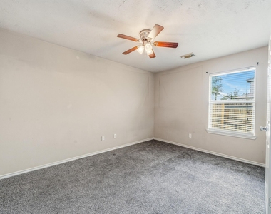 7107 Piney Meadow Court - Photo Thumbnail 18