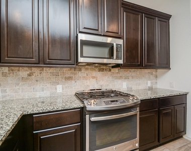232 Clementine Court - Photo Thumbnail 8