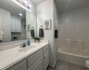 16313 Many Trees Lane - Photo Thumbnail 12