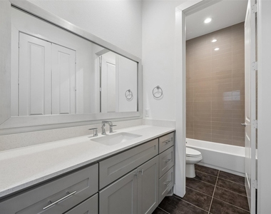 4621 Maxie Street - Photo Thumbnail 34