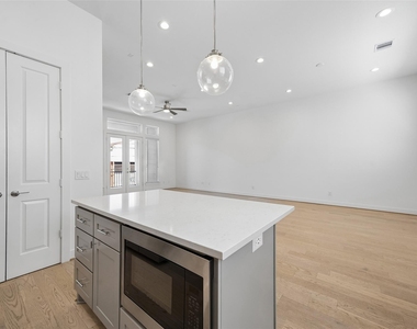 4621 Maxie Street - Photo Thumbnail 22