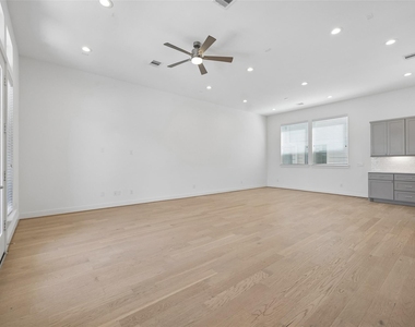 4621 Maxie Street - Photo Thumbnail 18