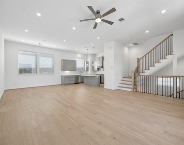 4621 Maxie Street - Photo Thumbnail 1