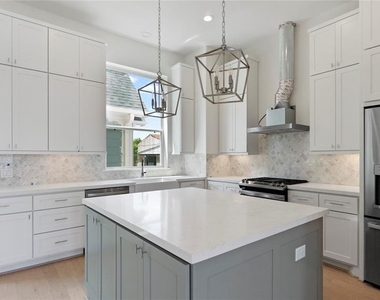 4621 Maxie Street - Photo Thumbnail 7