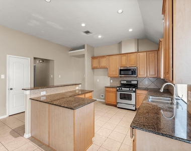 30218 Deleon Fields Drive - Photo Thumbnail 17