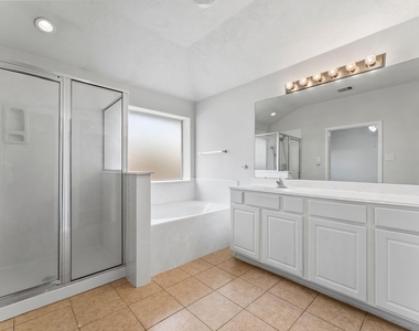 30218 Deleon Fields Drive - Photo Thumbnail 27