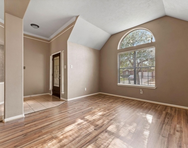 30218 Deleon Fields Drive - Photo Thumbnail 7