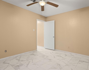 2621 16th Avenue N - Photo Thumbnail 14