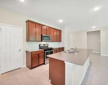 9738 Birdsnest Court - Photo Thumbnail 8