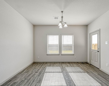7910 Cypress Country Drive - Photo Thumbnail 20