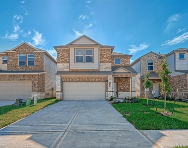 7910 Cypress Country Drive - Photo Thumbnail 4