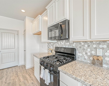 7910 Cypress Country Drive - Photo Thumbnail 13