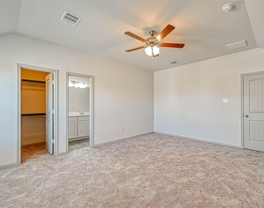 7910 Cypress Country Drive - Photo Thumbnail 31