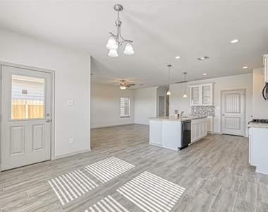 7910 Cypress Country Drive - Photo Thumbnail 18