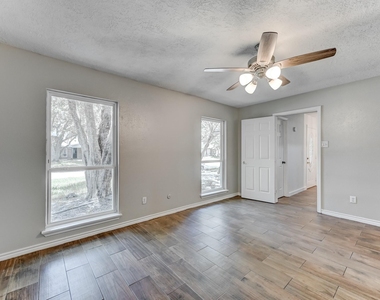 24010 Palo Dura Drive - Photo Thumbnail 11