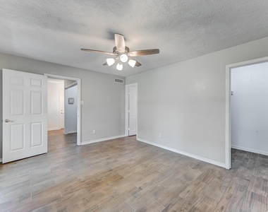24010 Palo Dura Drive - Photo Thumbnail 12