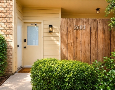 1515 Sandy Springs Road - Photo Thumbnail 2