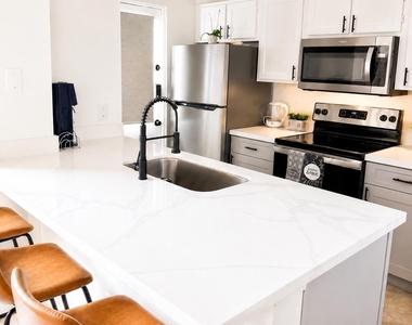 1515 Sandy Springs Road - Photo Thumbnail 4