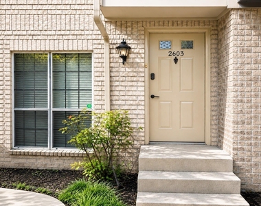 1515 Sandy Springs Road - Photo Thumbnail 3