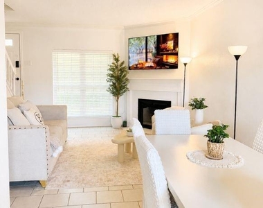 1515 Sandy Springs Road - Photo Thumbnail 5