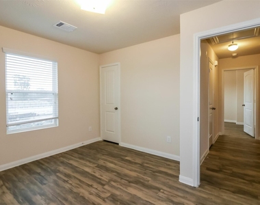 6114 Peaceful Ridge Drive - Photo Thumbnail 9