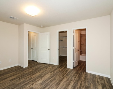 6114 Peaceful Ridge Drive - Photo Thumbnail 5