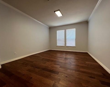 3518 Ellies Lane - Photo Thumbnail 12