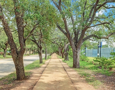 4120 University Boulevard - Photo Thumbnail 36
