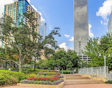 4120 University Boulevard - Photo Thumbnail 38