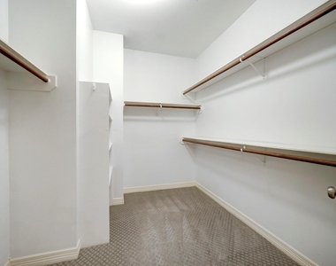 4120 University Boulevard - Photo Thumbnail 15