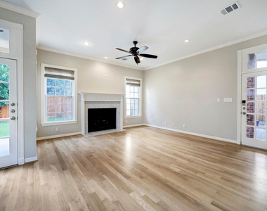 4120 University Boulevard - Photo Thumbnail 9