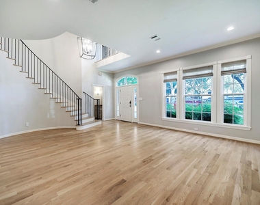 4120 University Boulevard - Photo Thumbnail 4