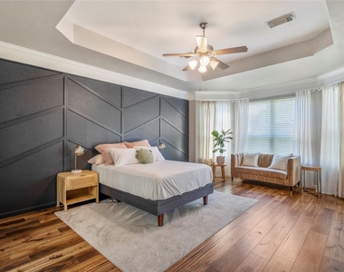 17603 Fall River Pass Court - Photo Thumbnail 24