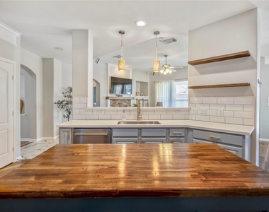 17603 Fall River Pass Court - Photo Thumbnail 21