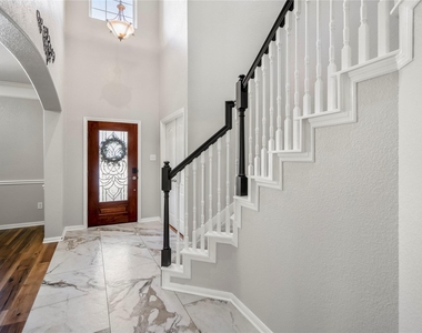 17603 Fall River Pass Court - Photo Thumbnail 11