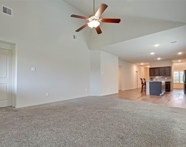 1415 Rodeo Cattle Lane - Photo Thumbnail 11