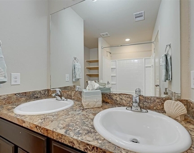 1415 Rodeo Cattle Lane - Photo Thumbnail 13