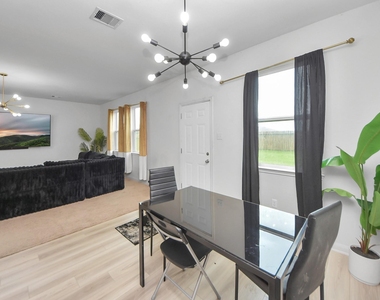 7943 Vacek Meadows Loop - Photo Thumbnail 12