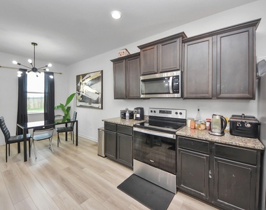 7943 Vacek Meadows Loop - Photo Thumbnail 17