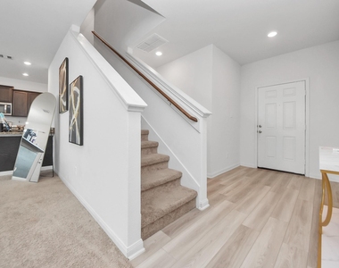 7943 Vacek Meadows Loop - Photo Thumbnail 7
