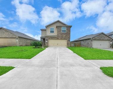 7943 Vacek Meadows Loop - Photo Thumbnail 1