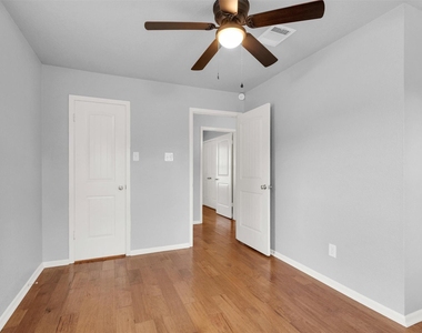 213 County Line Road - Photo Thumbnail 10