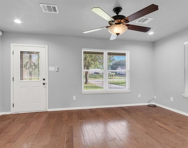 213 County Line Road - Photo Thumbnail 4
