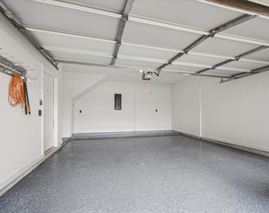 2404 Fairview Street - Photo Thumbnail 22