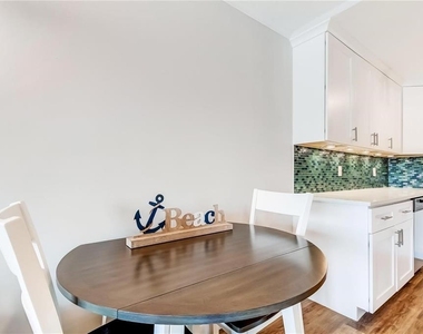 51 Island Way - Photo Thumbnail 17