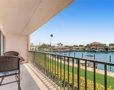 51 Island Way - Photo Thumbnail 33