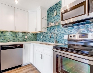 51 Island Way - Photo Thumbnail 8